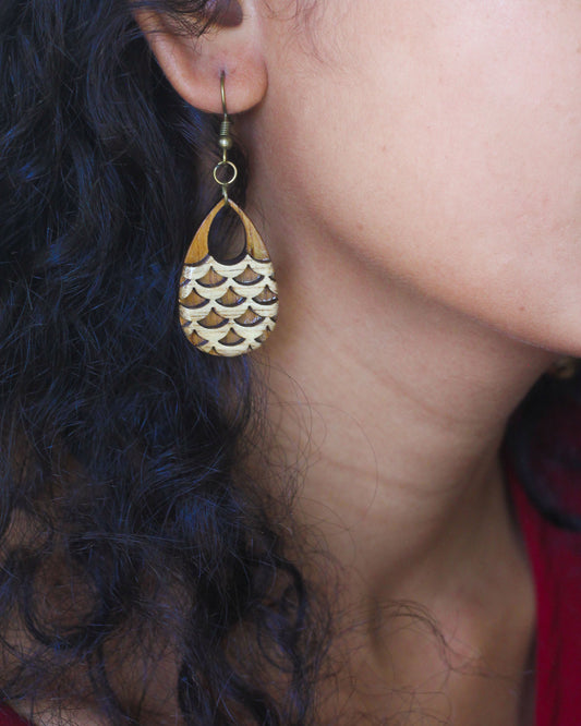 Sustainable Fashion: Wooden Fish Scale Drop Earrings for Eco-Conscious Individuals