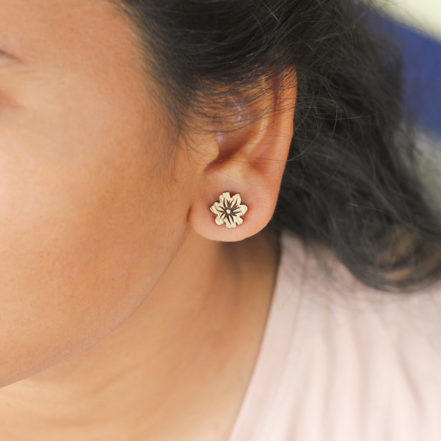 Eco-Friendly Floral Earrings - Fashionable and Sustainable Wooden Wild Flower Ear Studs