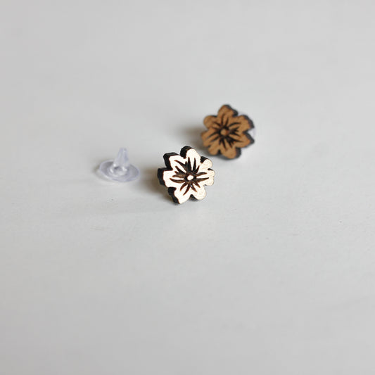 Eco-Friendly Floral Earrings - Fashionable and Sustainable Wooden Wild Flower Ear Studs