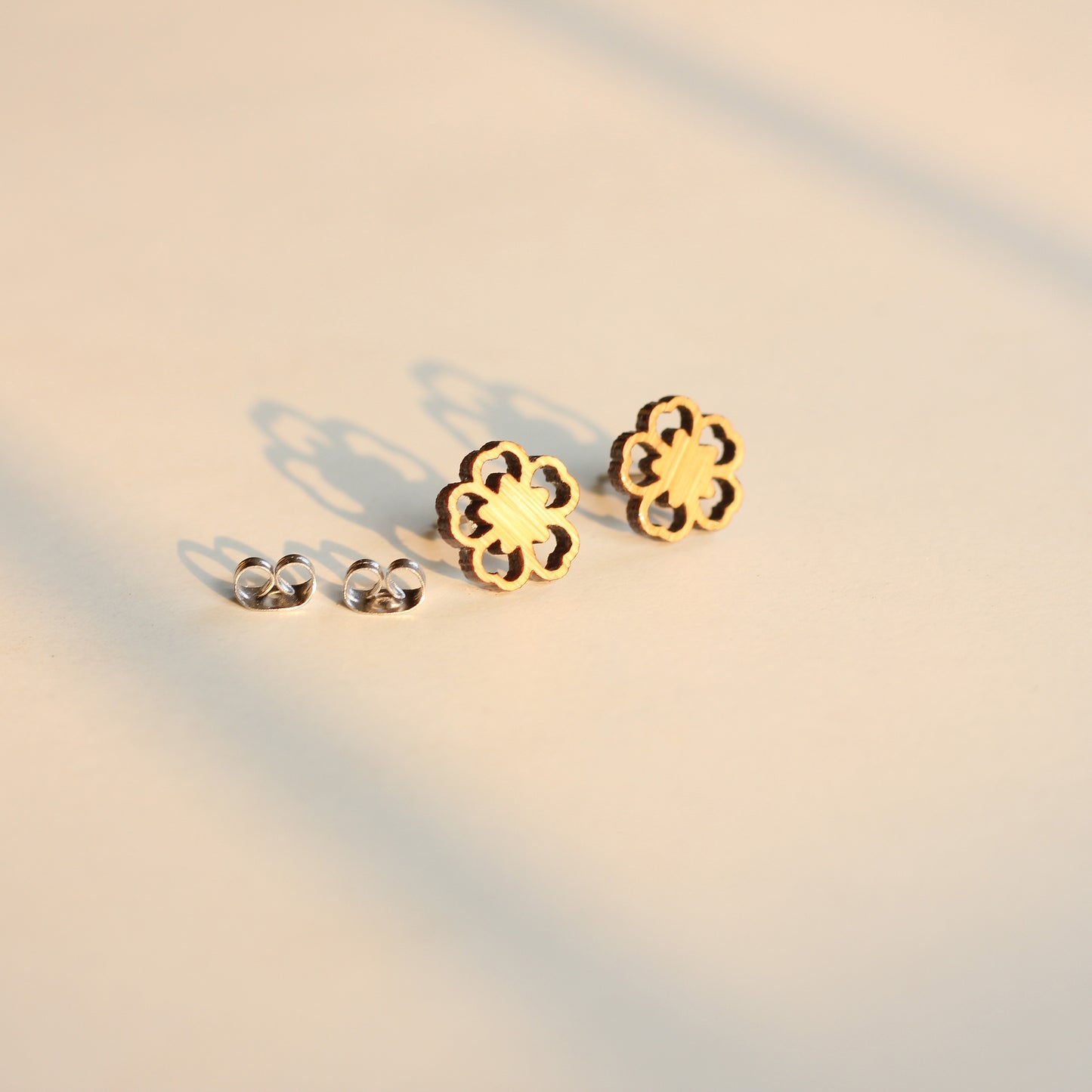 Sustainable Bamboo Flower Ear Studs - Eco-Friendly Fashion for Girls and Women