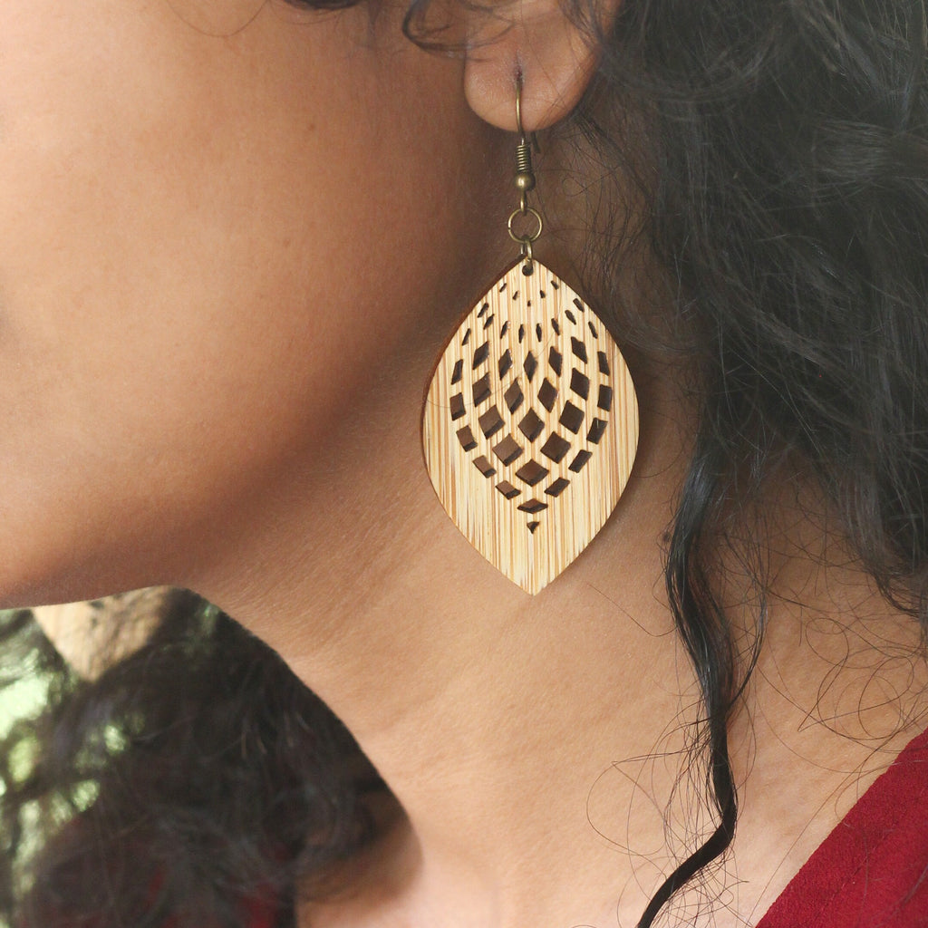Handcrafted Bamboo Leaf Lattice Drop Earrings